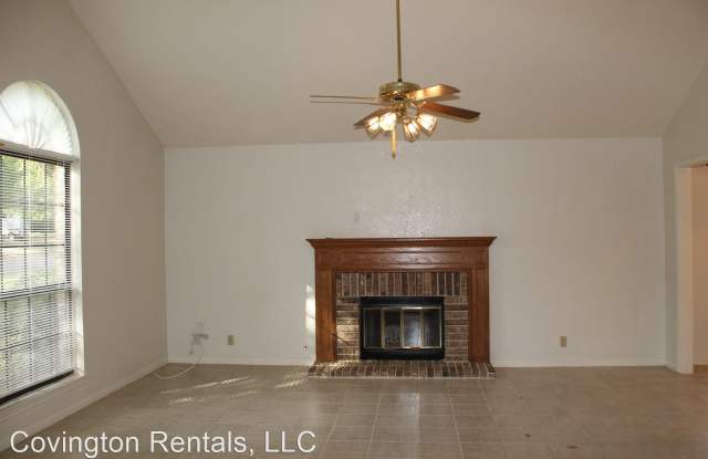 4413 Lone Star Trail Gallery 2