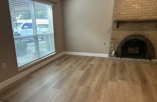 16603 Hunting Valley Street Gallery 3