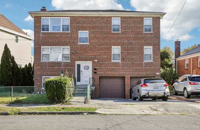 31 Hildreth Place unit: 1 - 31 Hildreth Place, Yonkers, NY 10704