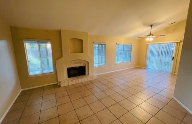 1050 Falcon Ct. Gallery 4
