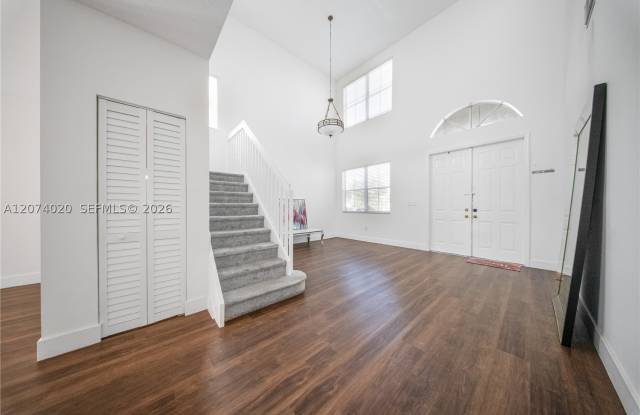 13868 SW 38th Ter Gallery 4
