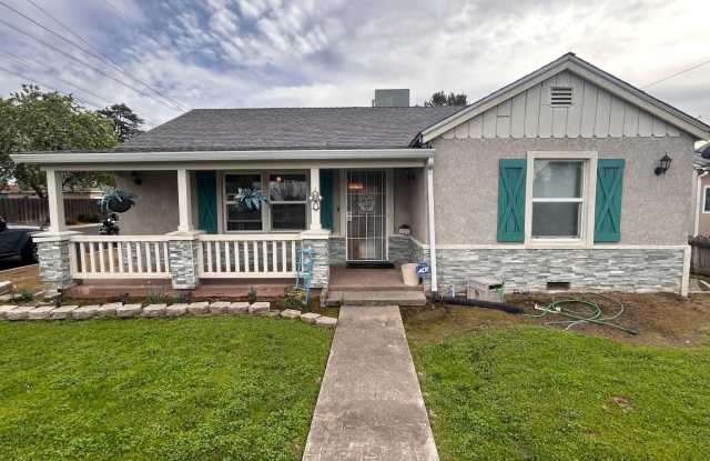 322 E Roseburg Ave photos photos