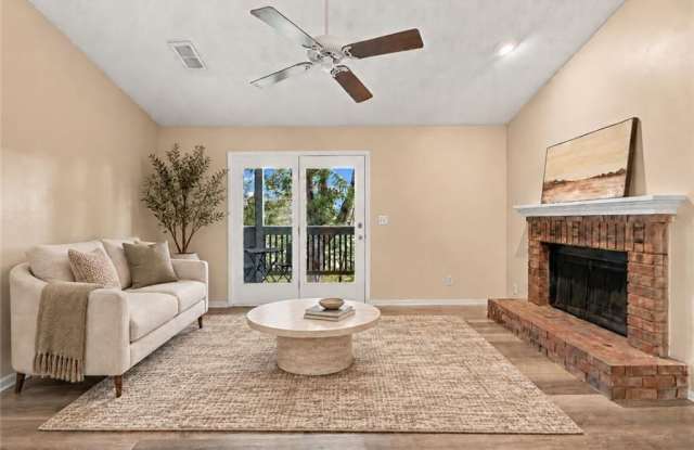 129 Warm Springs Circle Gallery 3