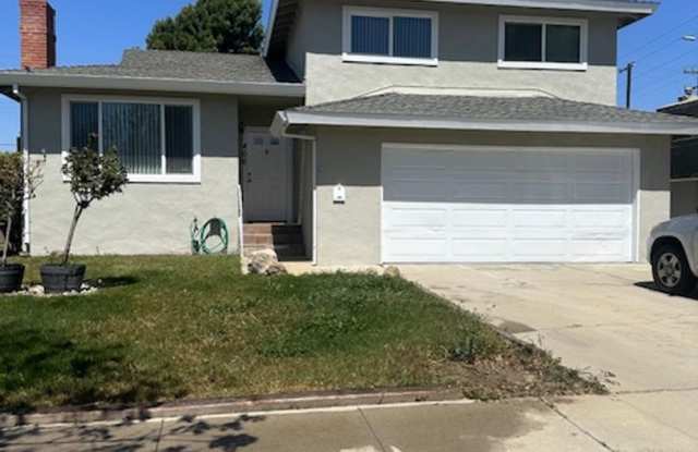 4 Bed, 21/2 Bath Split level single family home photos photos