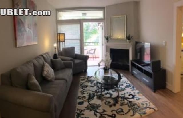The Glendon - 1040 S Glendon Ave, Los Angeles, CA 90024