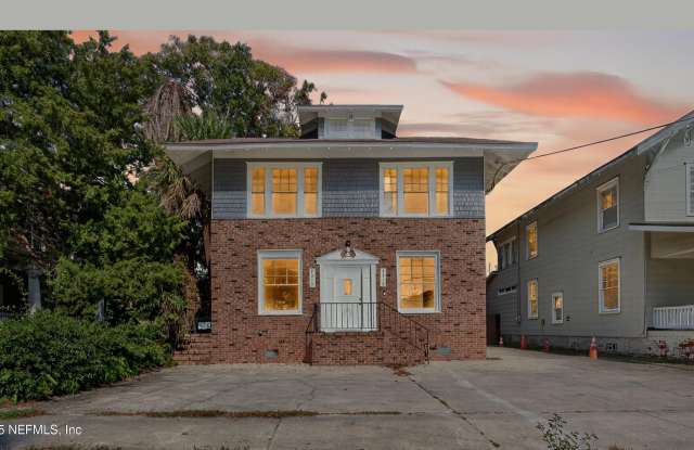 2315 PARK Street unit: 1-2 photos photos