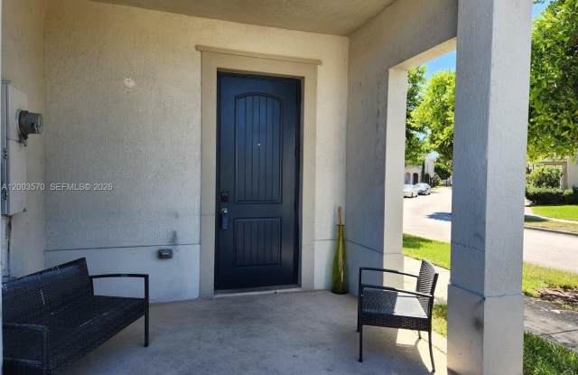 14237 SW 274th St photos photos