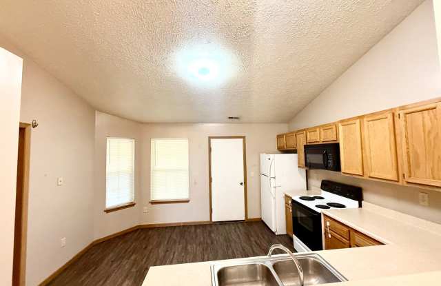 3319-3321 Hopkins Drive photos photos