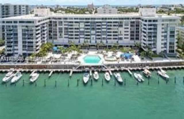 800 West Ave - 800 West Avenue, Miami Beach, FL 33139
