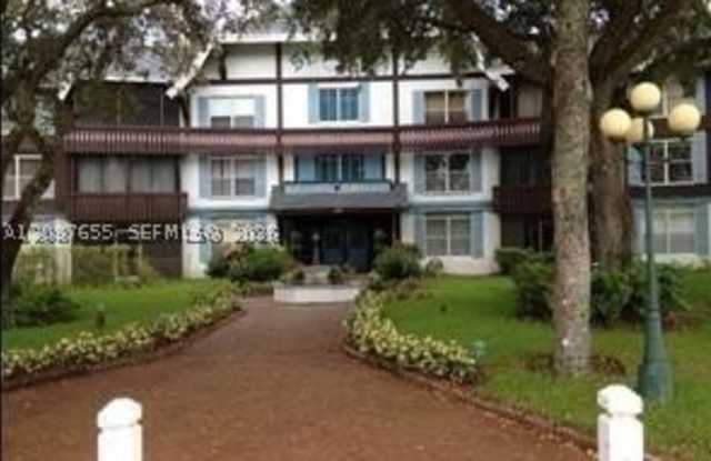 3710 Inverrary Dr Gallery 1