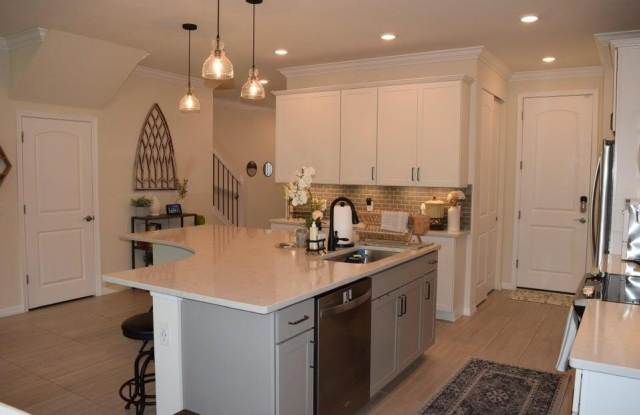 8248 Tailshot Court photos photos