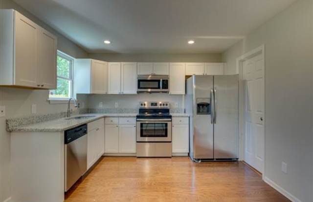 107 Elmore Avenue - 107 Gallery 4