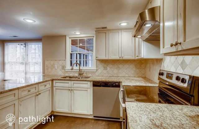 812 Duffy Court Gallery 4