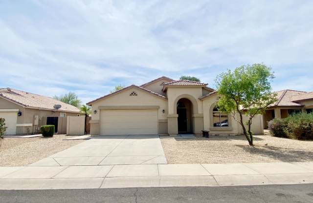 3 Bedroom 2 Bathroom - Windmill Ranch Beauty - 3337 East Warbler Road, Gilbert, AZ 85297