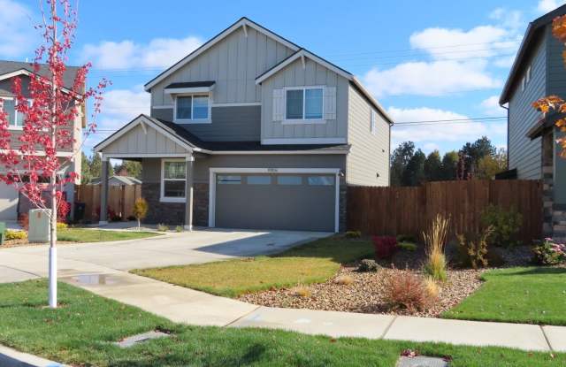 61824 SE FINN PLACE, BEND, OR 97702 – BIG SKY VILLAGE Gallery 1