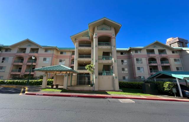 Salt Lake (Honolulu)-Country Club Village - AC in living room, 2 bed, 2 bath, 2 parking Gallery 1
