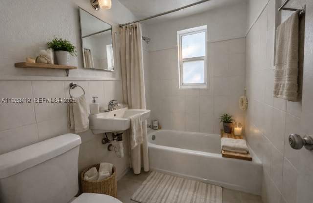 251 Hibiscus Dr Gallery 2