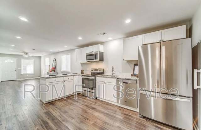662 Courtland Street photos photos