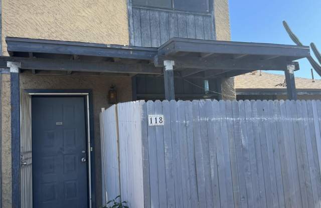 286 W PALOMINO Drive unit: 118 photos photos