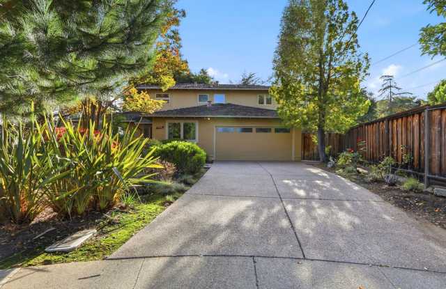 Beautiful 4-Bedroom 2.5 Bathroom Barron Park Home Gallery 1