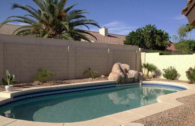 11092 E SAHUARO Drive Gallery 2