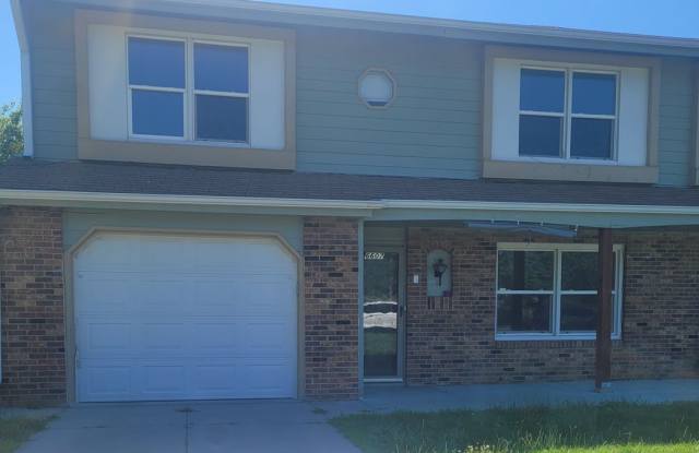 Three Bedroom Townhome! photos photos Three Bedroom Townhome! photos photos