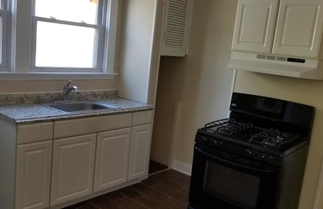 425-435 S BROAD ST - 425-435 South Broad Street, Elizabeth, NJ 07202