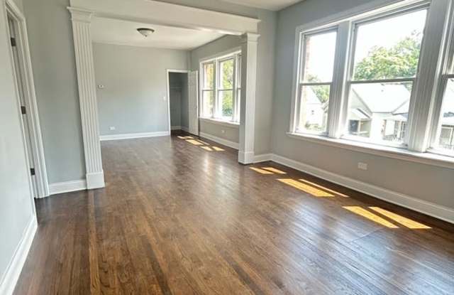 1852 West 58th Street photos photos