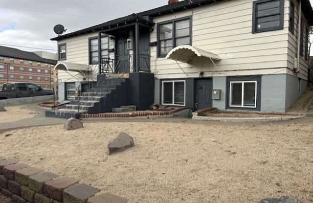 220 1/2 W. 11th Street - 220 West 11th Street, Reno, NV 89503 220 1/2 W. 11th Street - 220 West 11th Street, Reno, NV 89503