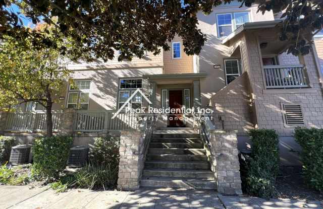 Wonderful 3bd/2.5ba Townhome-Great Location! photos photos Wonderful 3bd/2.5ba Townhome-Great Location! photos photos
