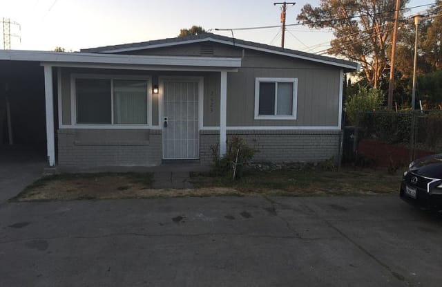 2623 Princeton St - 2623 Princeton Street, Sacramento, CA 95815