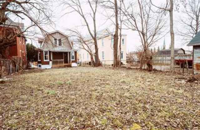 928 Enright Avenue Gallery 4