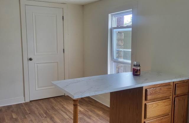 110 Golf Drive - 110 Golf Drive, Mountainhome, PA 18326