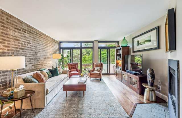 Chic Two-Level Condo in Prime SW Waterfront Location - 335 N Street Southwest, Washington, DC 20024 Chic Two-Level Condo in Prime SW Waterfront Location - 335 N Street Southwest, Washington, DC 20024