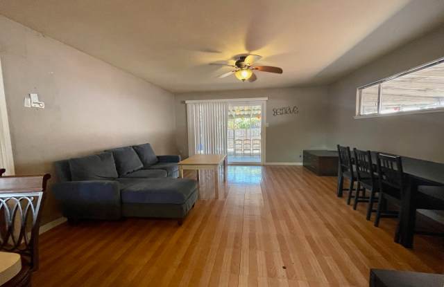 1121 W Churchill St photos photos