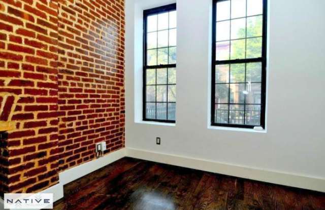 872 JEFFERSON AVE. Gallery 2
