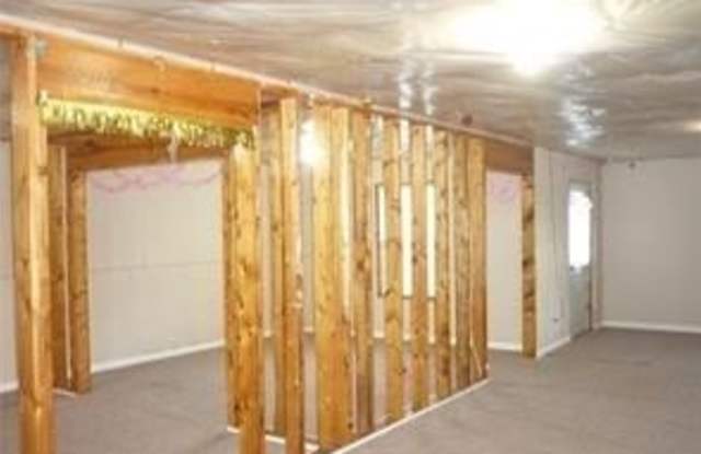 1261 Fountain Lakes Drive Gallery 3