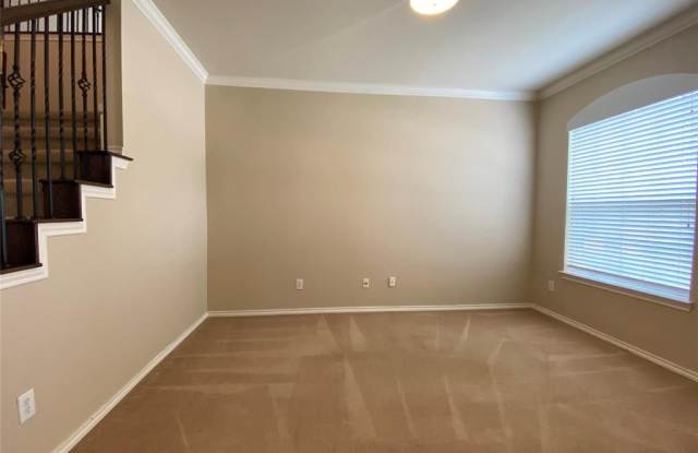 2800 Marshall Drive Gallery 3