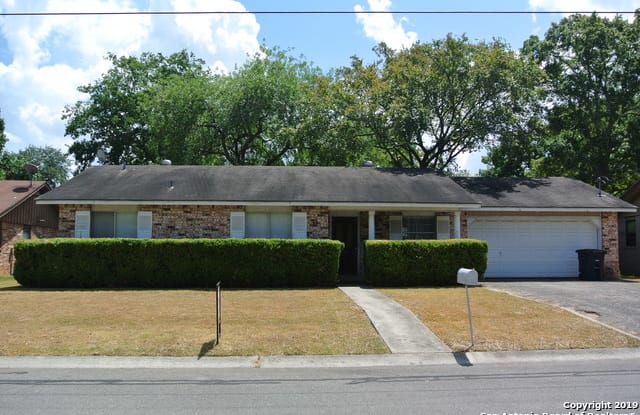 321 PRINCE DR - 321 Prince Drive, New Braunfels, TX 78130