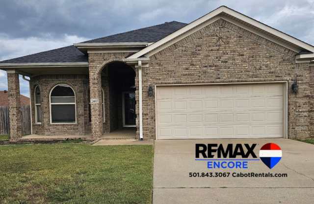 Beautiful 3-Bedroom Home in Stonehenge Subdivision – $1,700/Month Gallery 1