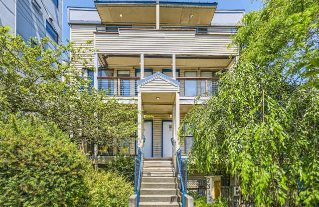 Great location in the vibrant Capitol Hill neighborhood! photos photos
