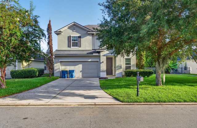 Gorgeous Lake Front Home!! Gallery 1