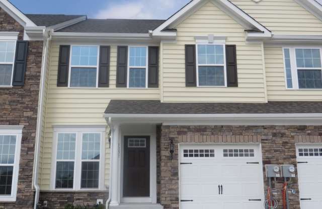 Spacious, Large, Luxury 3 Bedroom Townhouse in Hockessin, Delaware - 1232 Madison Lane, North Star, DE 19707