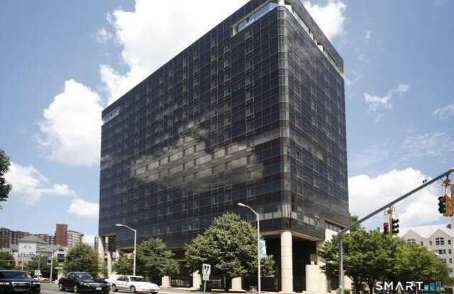 127 Greyrock Place Gallery 1