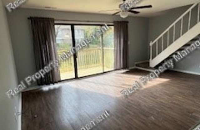 Updated 3 Bedroom Townhome - 3508 170th Court, Hammond, IN 46323