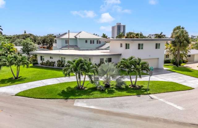 2812 NE 27th Street photos photos