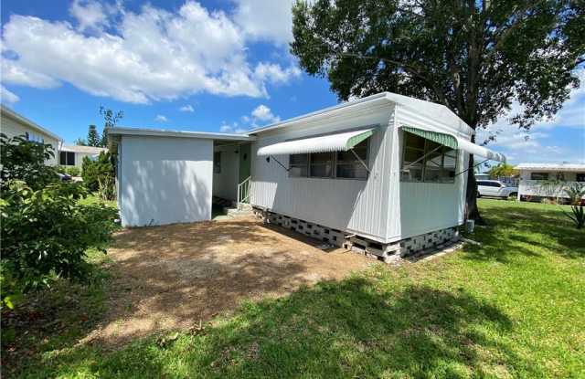 7121 MOUNT ESSEX DRIVE NE Gallery 2