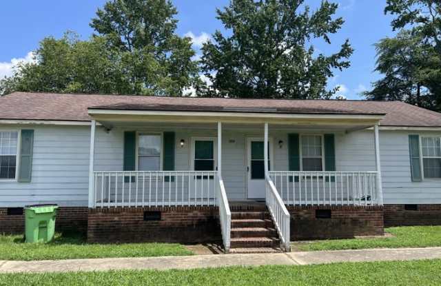 104 Suzanne Circle photos photos