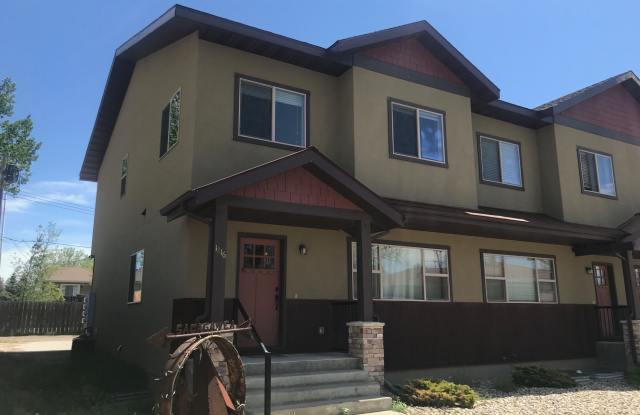 1816 7th Ave E - 1816 7th Ave E, Williston, ND 58801