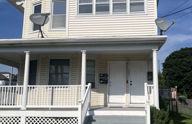 127 Peck Avenue Gallery 2